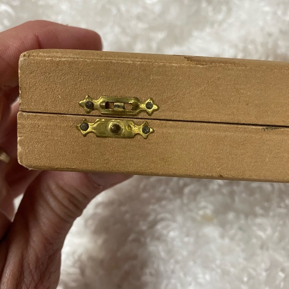 Vintage Camexco Hand Carved Cameo Set - Picture 9 of 14